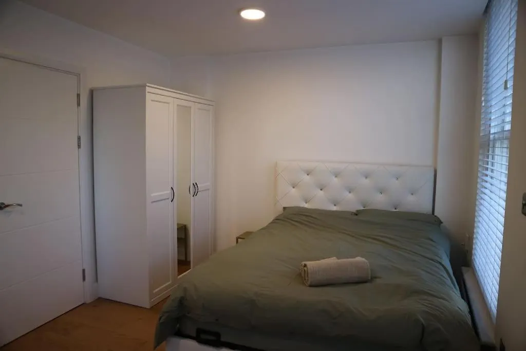 Appartamento 2 Bedroom Modern, Simple Flat In Broadway Market Londra Regno Unito
