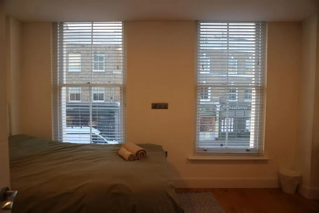 Appartamento 2 Bedroom Modern, Simple Flat In Broadway Market Londra Regno Unito