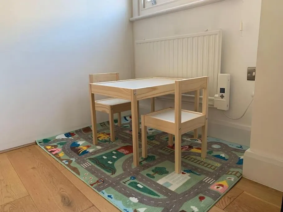 2 Bedroom Modern, Simple Flat In Broadway Market Londra Regno Unito